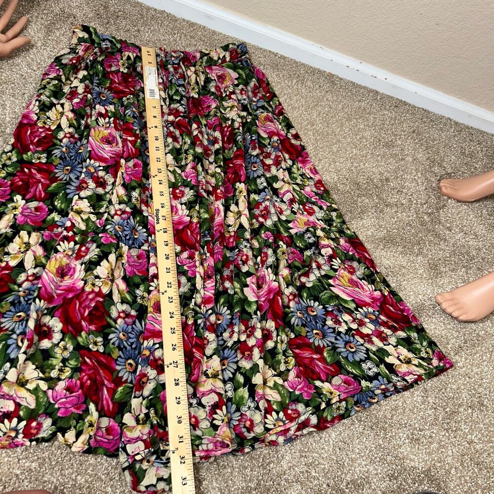 Vintage Floral Midi Skirt in Black, Red, Pink, Green - Picture 6 of 7